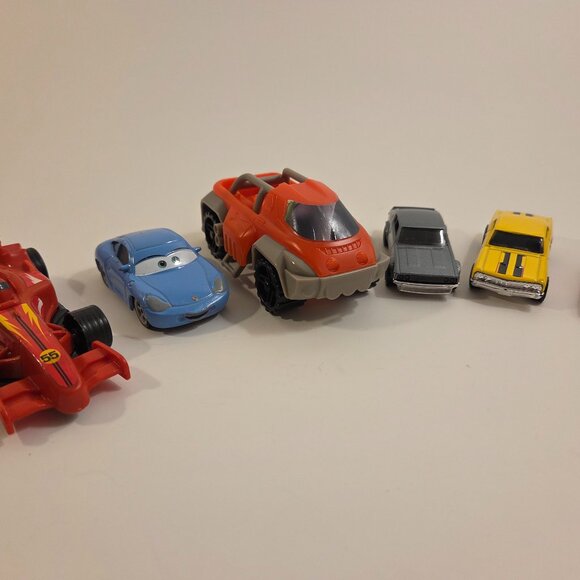 6-Car Bundle: Hot Wheels Porsche, Skyline, Chevelle - Picture 1 of 4